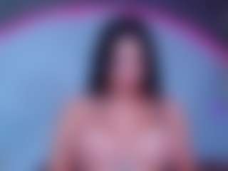 Live cam show with ReinaChloe - Hairy Pussy on Hubzter Live
