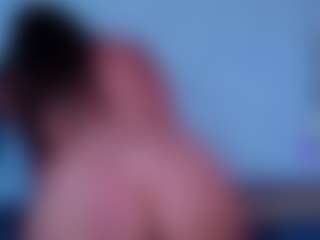 Live cam show with ReinaChloe - Queen on Camming Site