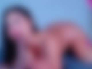Live cam show with ReinaChloe - Athletic on xxxlivecams.org