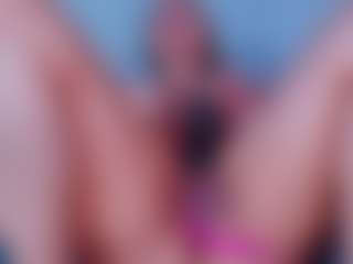 ReinaChloe's Live Sex Cam Show