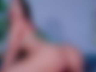 Live cam show with ReinaChloe - Big Tits on Camsoda