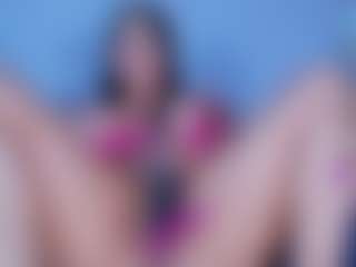ReinaChloe's Live Sex Cam Show