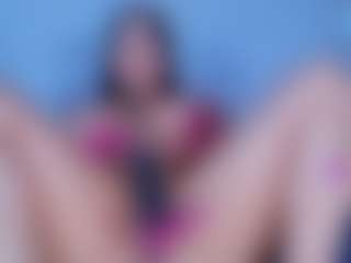 ReinaChloe's Live Sex Cam Show