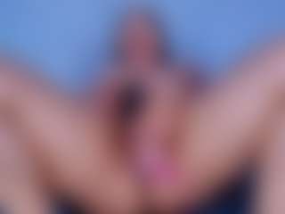 ReinaChloe's Live Sex Cam Show