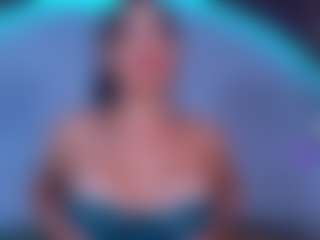 ReinaChloe's Live Sex Cam Show