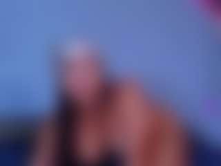 ReinaChloe's Live Sex Cam Show