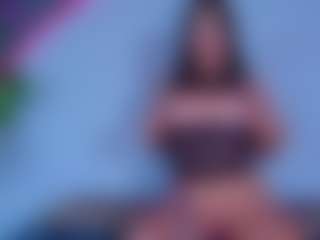 ReinaChloe's Live Sex Cam Show