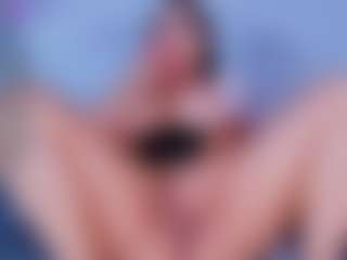 ReinaChloe's Live Sex Cam Show