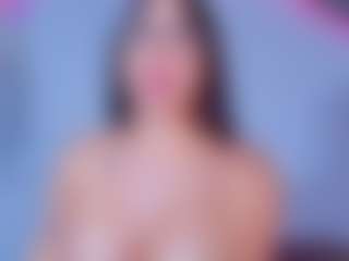 ReinaChloe's Live Sex Cam Show