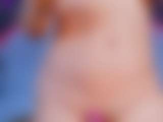 Live cam show with ReinaChloe - Ahegao on Milfs Live