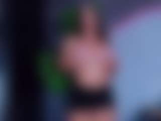 ReinaChloe's Live Sex Cam Show