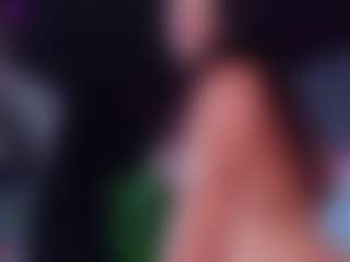ReinaChloe's Live Sex Cam Show