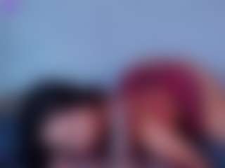 ReinaChloe's Live Sex Cam Show