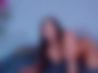 ReinaChloe's Live Sex Cam Show
