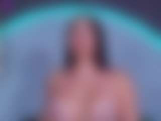 ReinaChloe's Live Sex Cam Show