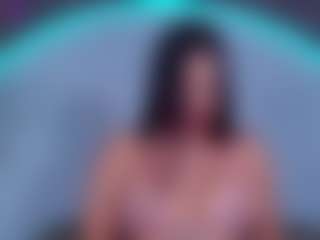 ReinaChloe's Live Sex Cam Show
