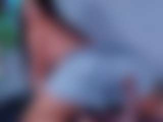 ReinaChloe's Live Sex Cam Show