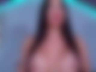 ReinaChloe's Live Sex Cam Show