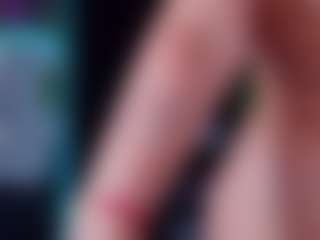 ReinaChloe's Live Sex Cam Show
