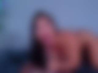 ReinaChloe's Live Sex Cam Show