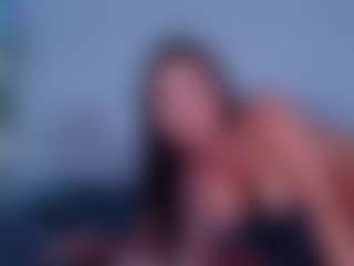 ReinaChloe's Live Sex Cam Show