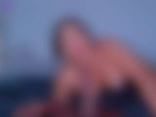 ReinaChloe's Live Sex Cam Show