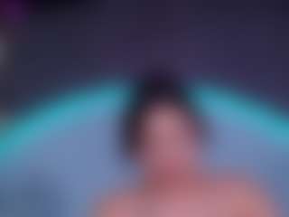 ReinaChloe's Live Sex Cam Show