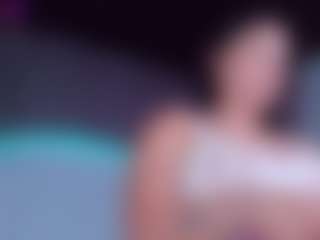 ReinaChloe's Live Sex Cam Show