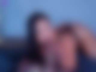 ReinaChloe's Live Sex Cam Show