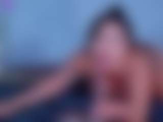 ReinaChloe's Live Sex Cam Show