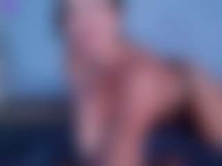 ReinaChloe's Live Sex Cam Show