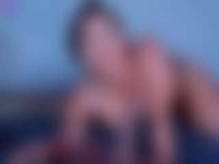 ReinaChloe's Live Sex Cam Show