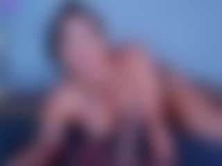 ReinaChloe's Live Sex Cam Show
