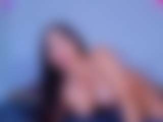 ReinaChloe's Live Sex Cam Show