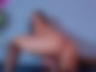 Live cam show with ReinaChloe - Aussie on Camsoda