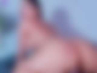 ReinaChloe's Live Sex Cam Show