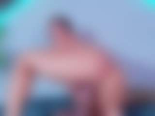 ReinaChloe's Live Sex Cam Show