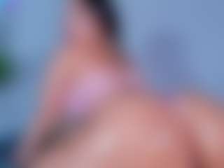 ReinaChloe's Live Sex Cam Show