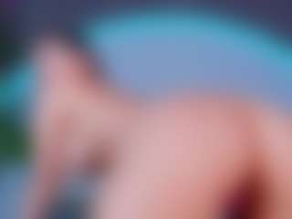 Live cam show with ReinaChloe - Gamer Athletic on Camsoda