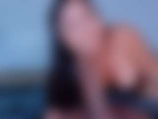 ReinaChloe's Live Sex Cam Show