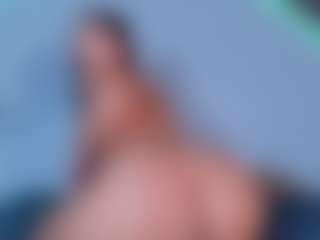 ReinaChloe's Live Sex Cam Show