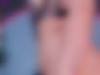ReinaChloe's Live Sex Cam Show