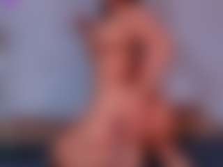 ReinaChloe's Live Sex Cam Show