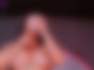 ReinaChloe's Live Sex Cam Show
