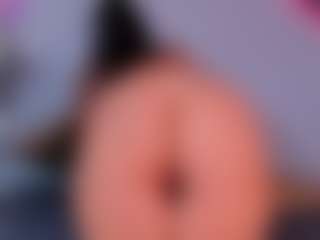 ReinaChloe's Live Sex Cam Show