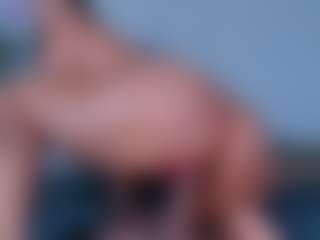 ReinaChloe's Live Sex Cam Show