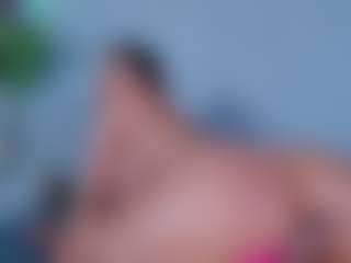 ReinaChloe's Live Sex Cam Show