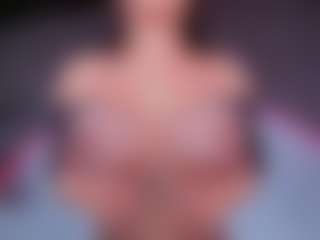 ReinaChloe's Live Sex Cam Show