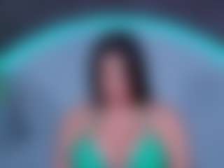 Live cam show with ReinaChloe - Hairy Pussy on Dare Cams