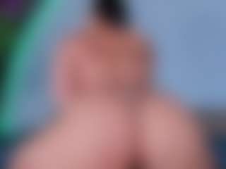 ReinaChloe's Live Sex Cam Show